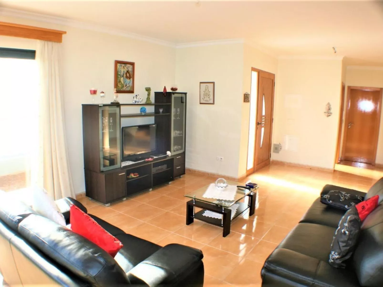 "Silva Sol" mit Blick auf das Wasser-Image-tags.info