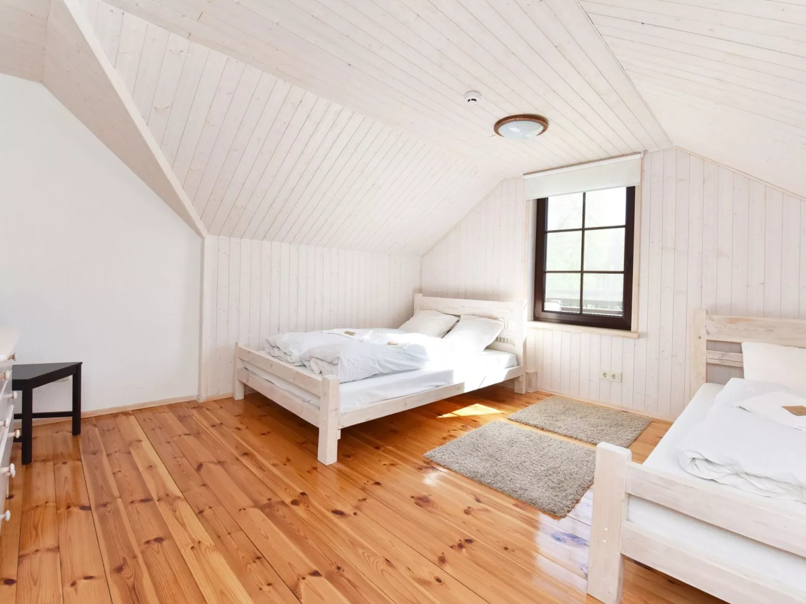 Charmante Waldvilla Dzukijos Uoga am See-Image-tags.info