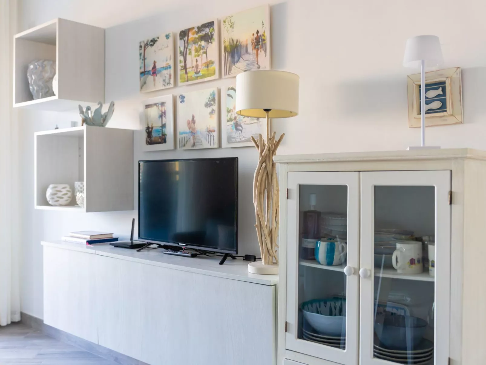 Perla Abernathy - Haus mit Pool und Garten-Binnen