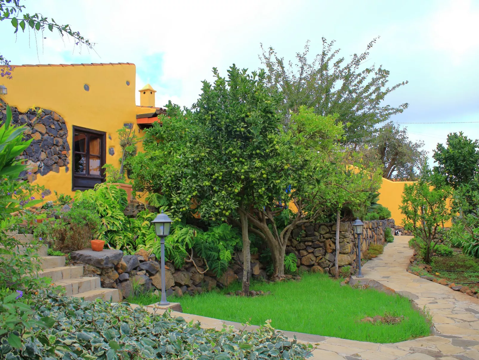 Mit Schwimmbad nur für Erwachsene-Buiten