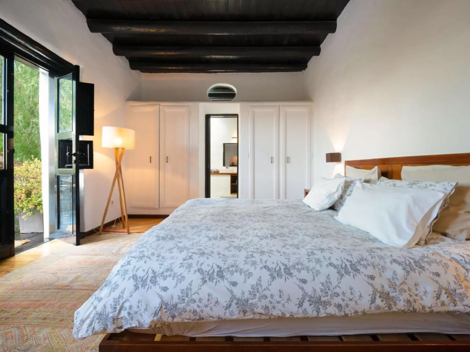 Bauernhaus mit großem Garten und beheiztem Pool-Binnen