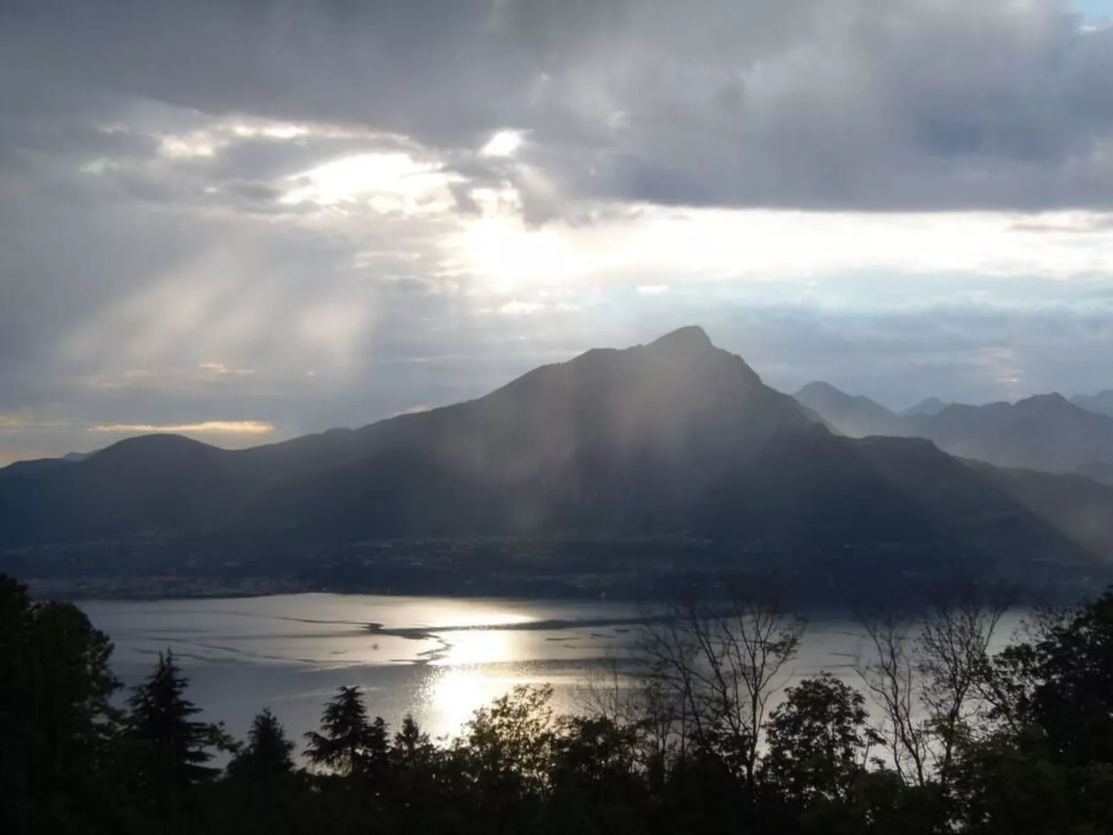 Ferienvilla mit Wasserblick-Image-tags.info