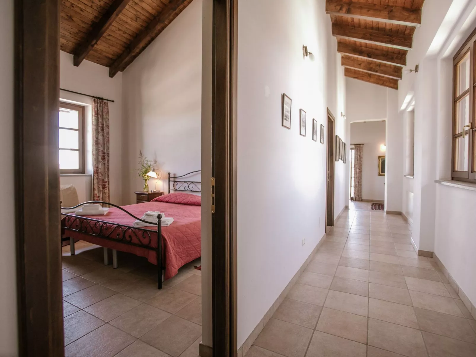 'Barbera' mit Pool-Image-tags.info