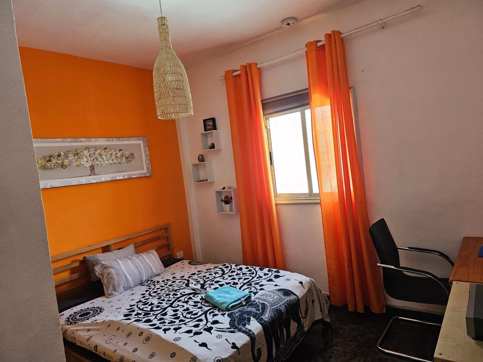 Für 6 Personen ca. 90 m - Binnen