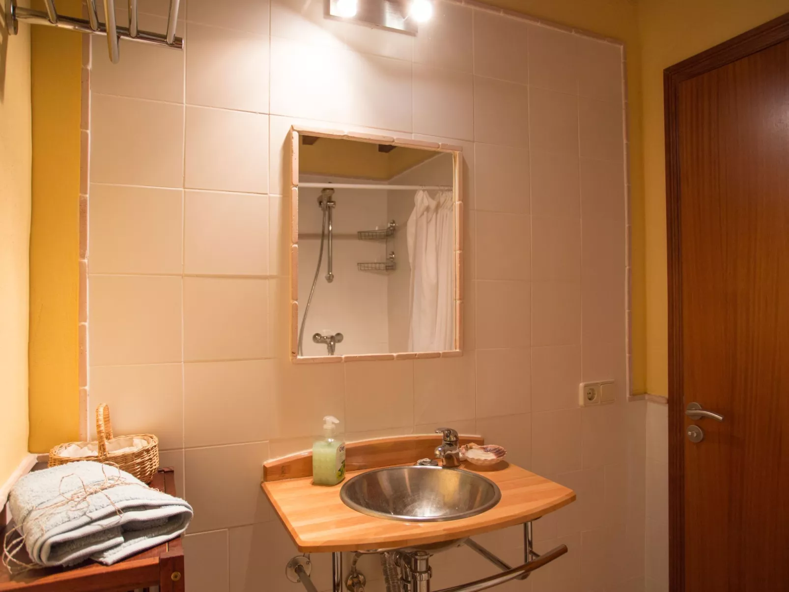 Finca mit Tennisplatz und Schwimmbad-Binnen