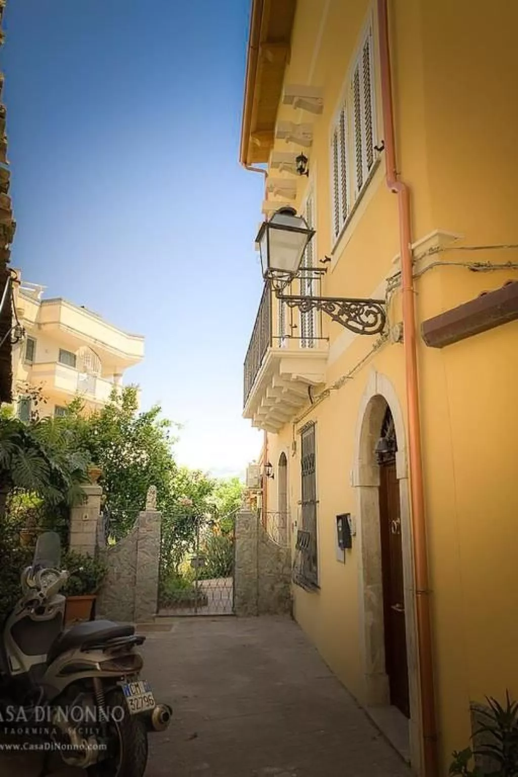 Das Haus des Großvaters in Taormina-Image-tags.info