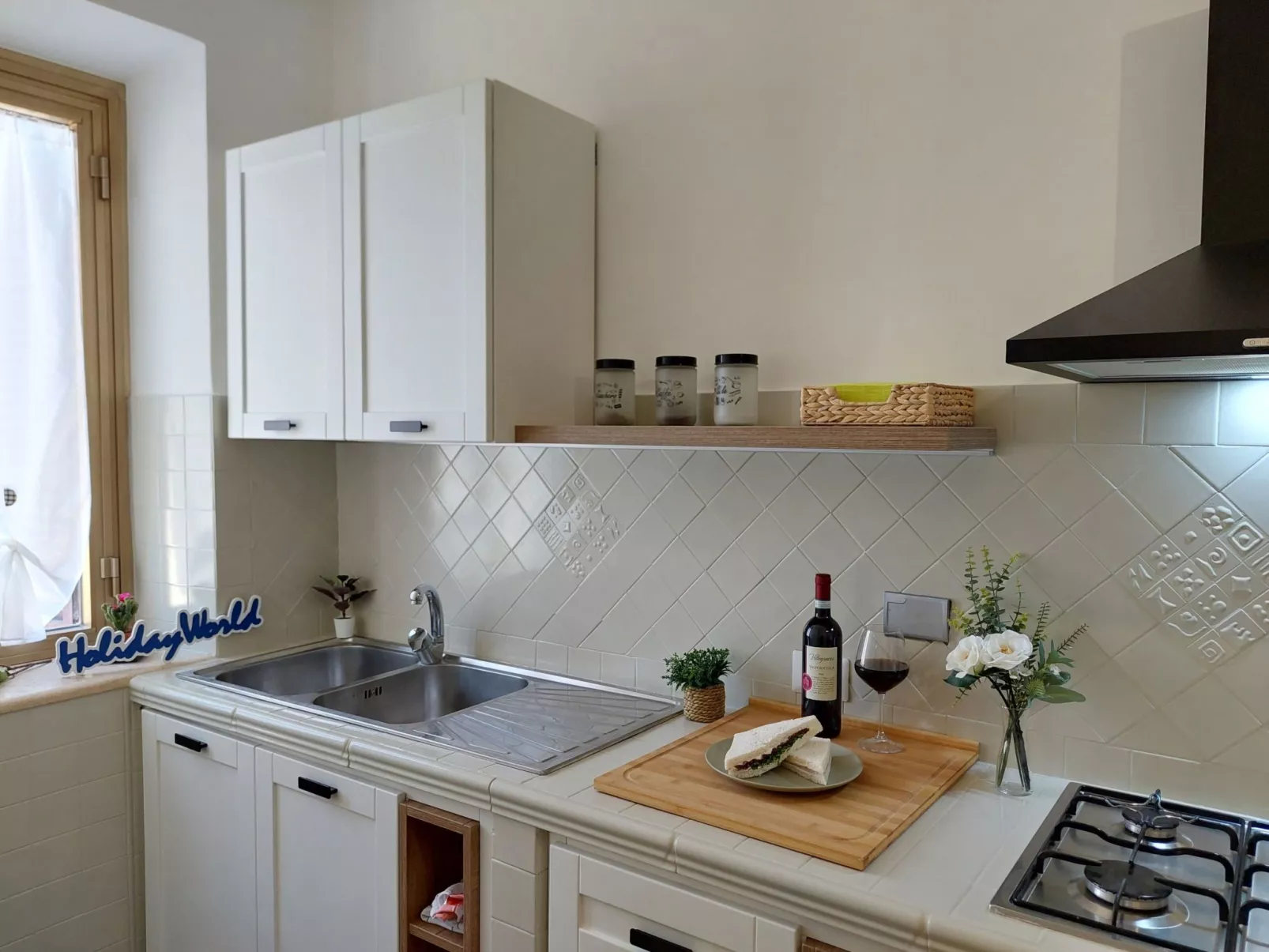 Luky House by Holiday World-Binnen