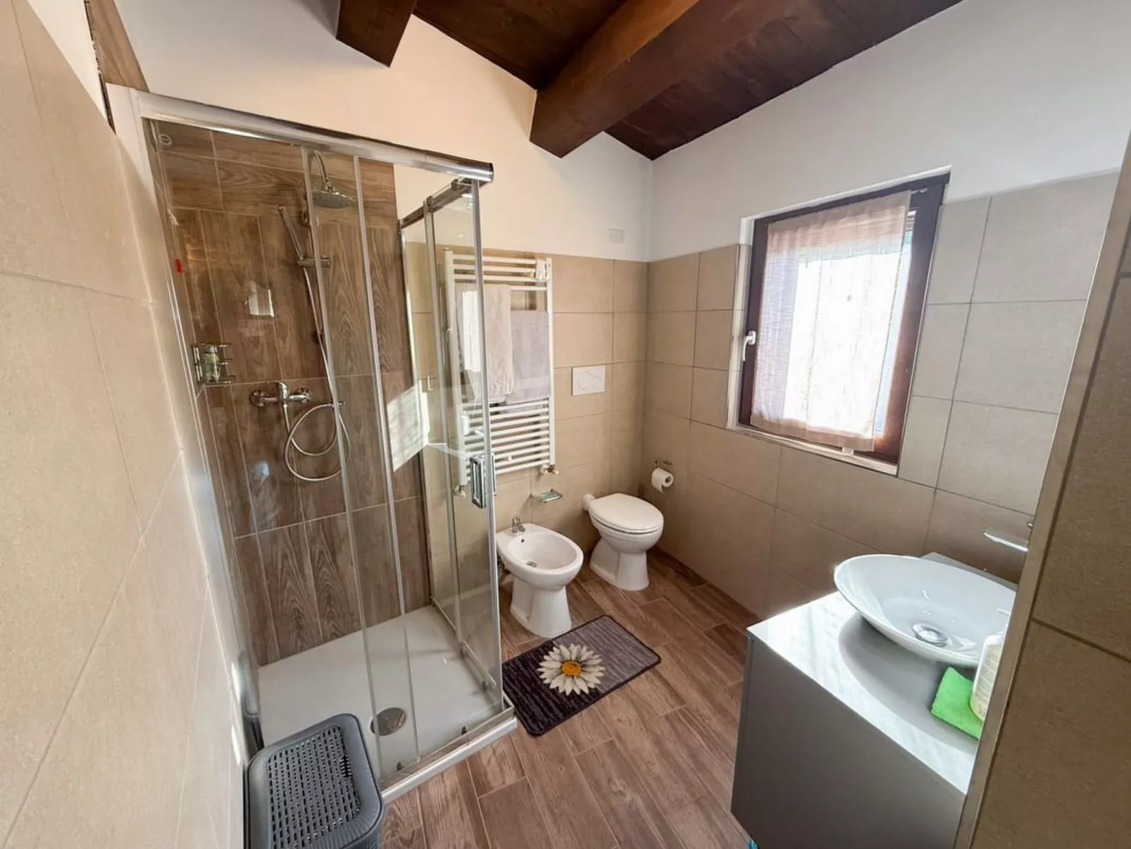 Ferienvilla mit privatem Pool und Whirlpool-Binnen