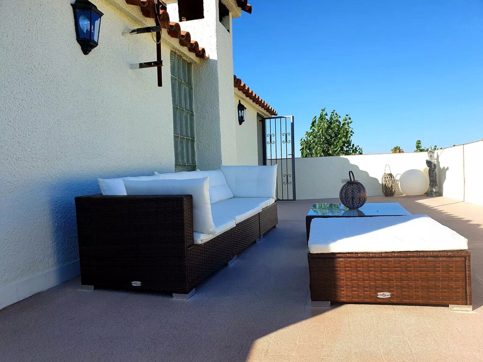 Finca mit eigenem Garten und Grill-Buiten