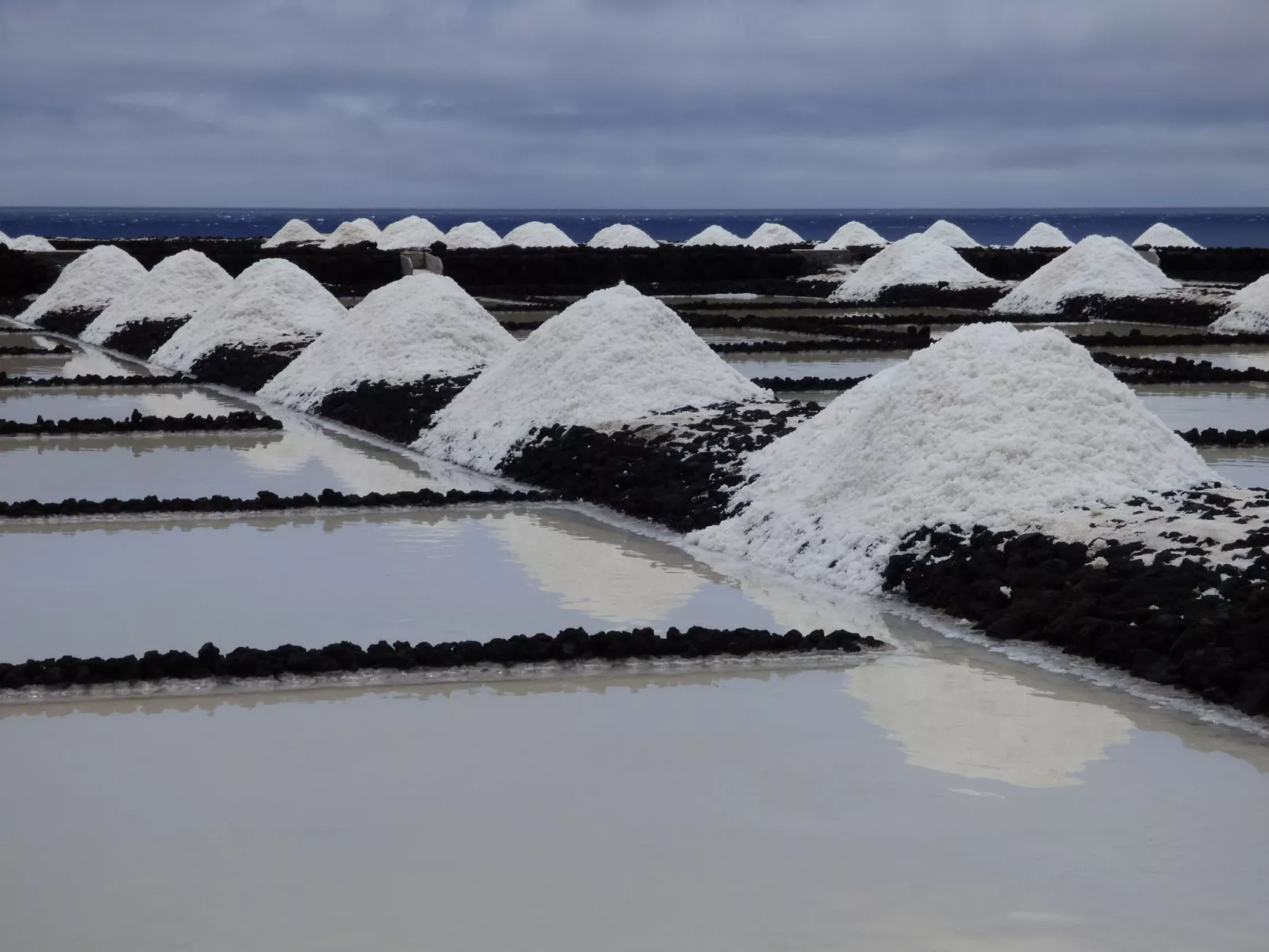 Ruhige Finca Topo del Drago mit Meerblick-Buiten
