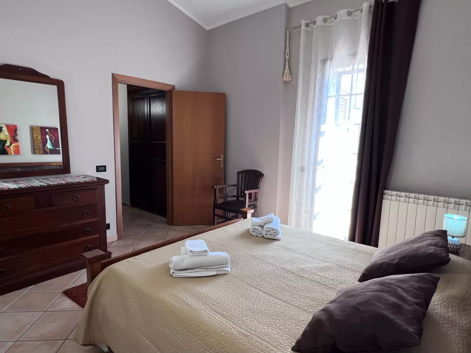 "Bouganvillae" mit Pool-Image-tags.info