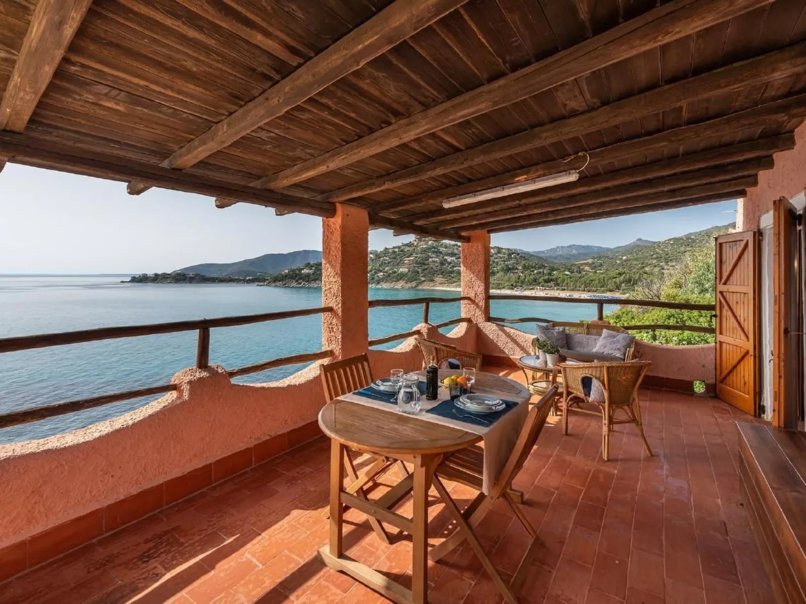 Wohnung in Torre Delle Stelle mit Terrasse und Grill, nah am Strand-Buiten