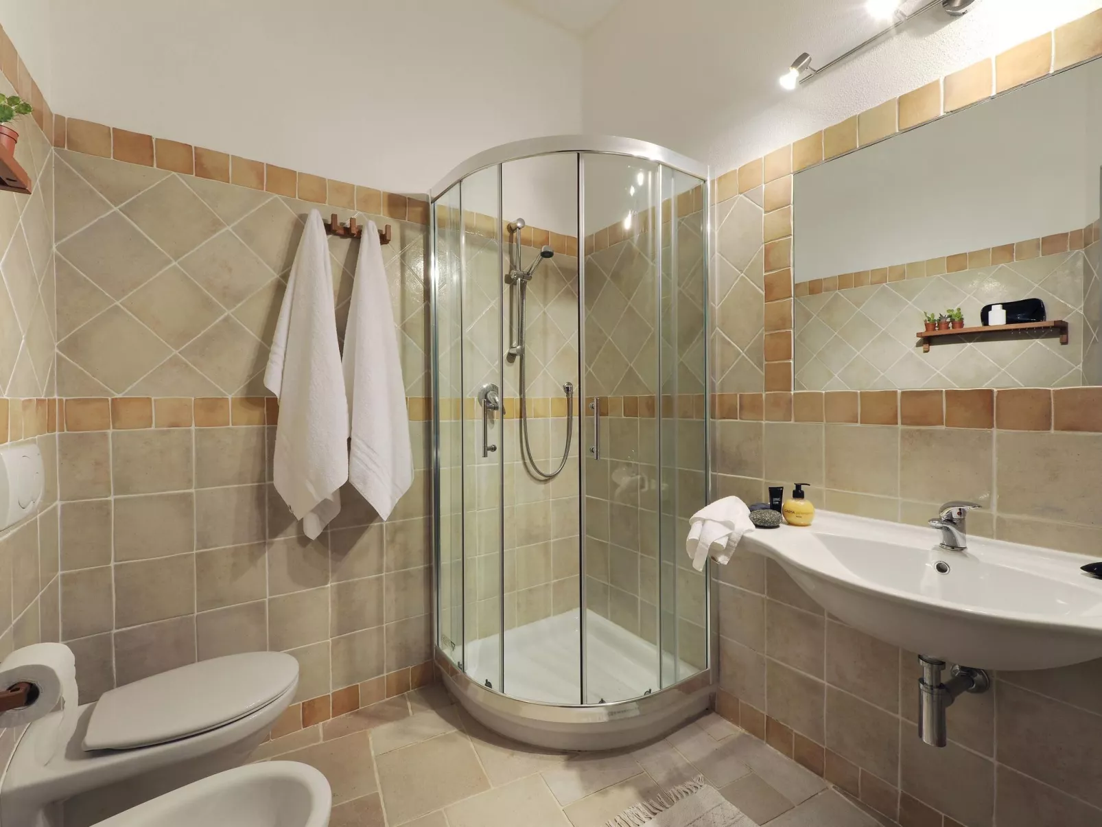 Zwei-Zimmer-Wohnung in Santa Margherita di Pula-Image-tags.info