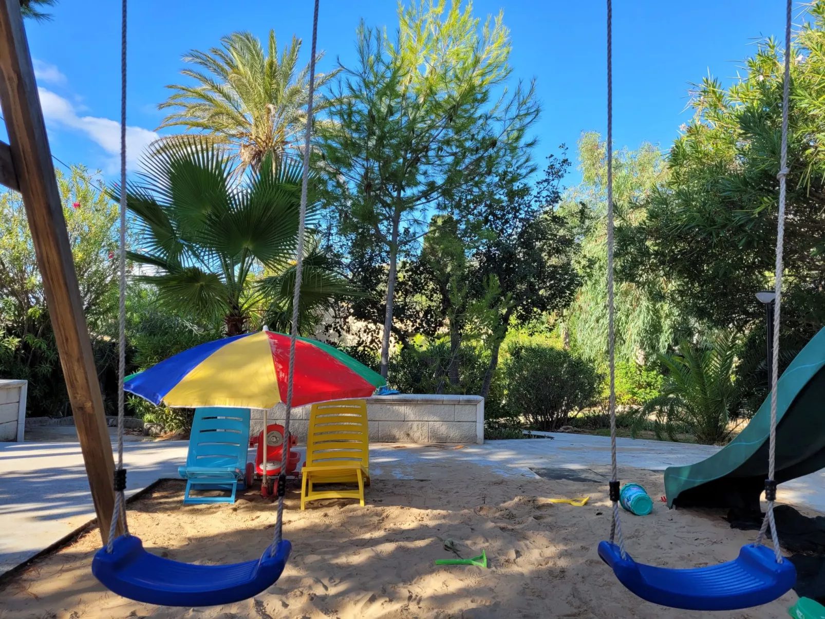 Schöner, neuer und zentraler Bungalow direkt am Sandstrand auf Sizilien-Image-tags.info