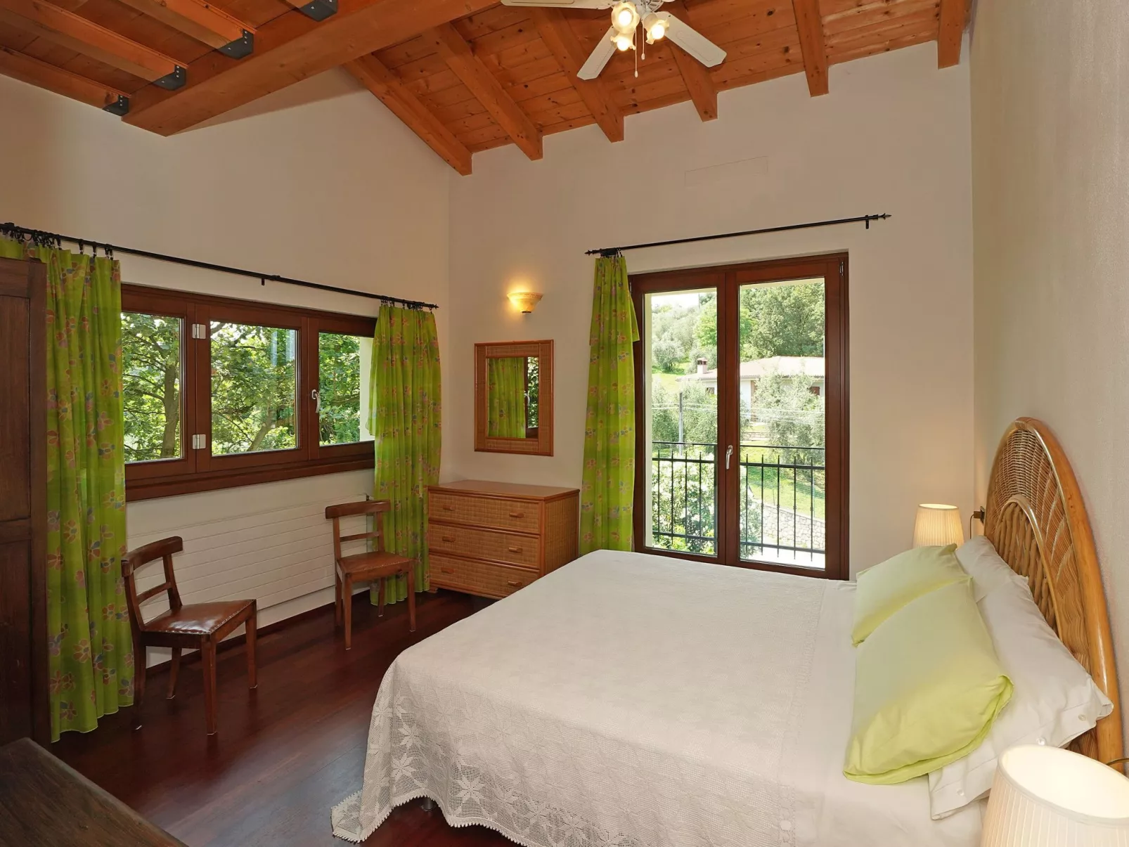 Wohnung mit Blick auf den Gardasee-Image-tags.info