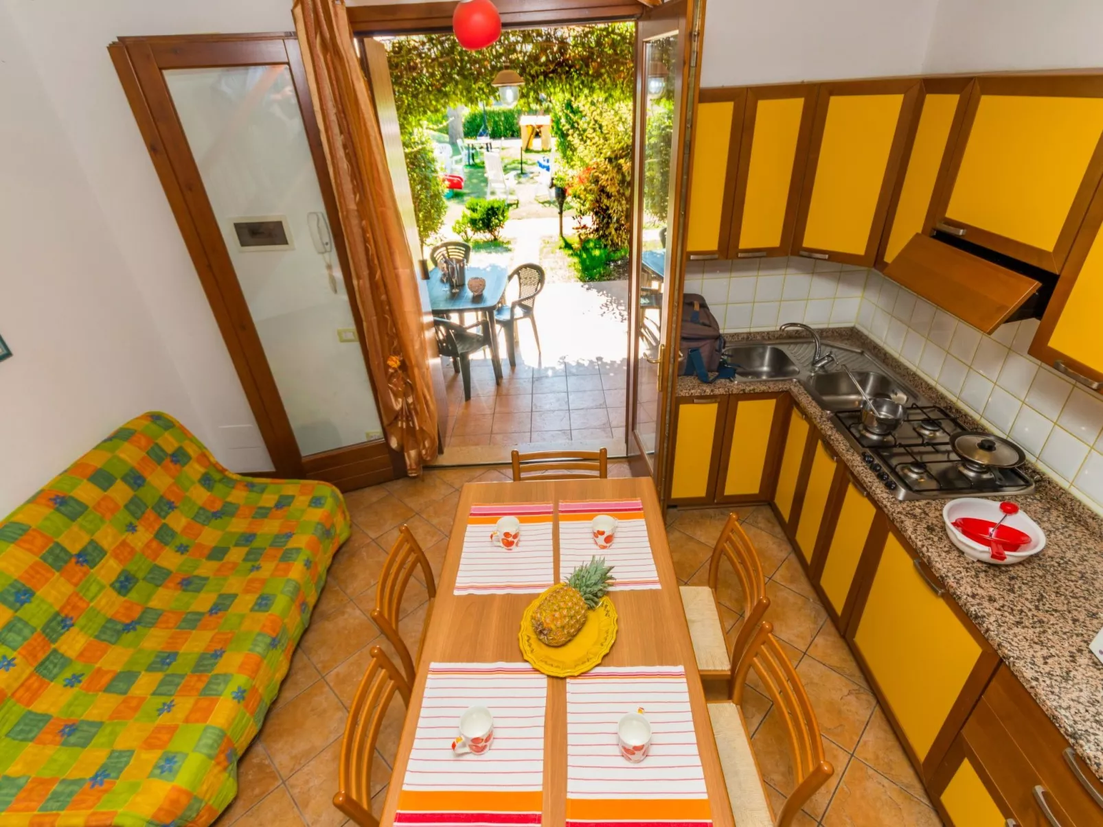 Borgo Stella Marina 16 A-Binnen