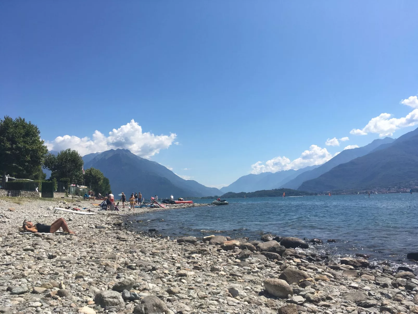 Angenehme Wohnung mit Garten und Pool-Omgeving