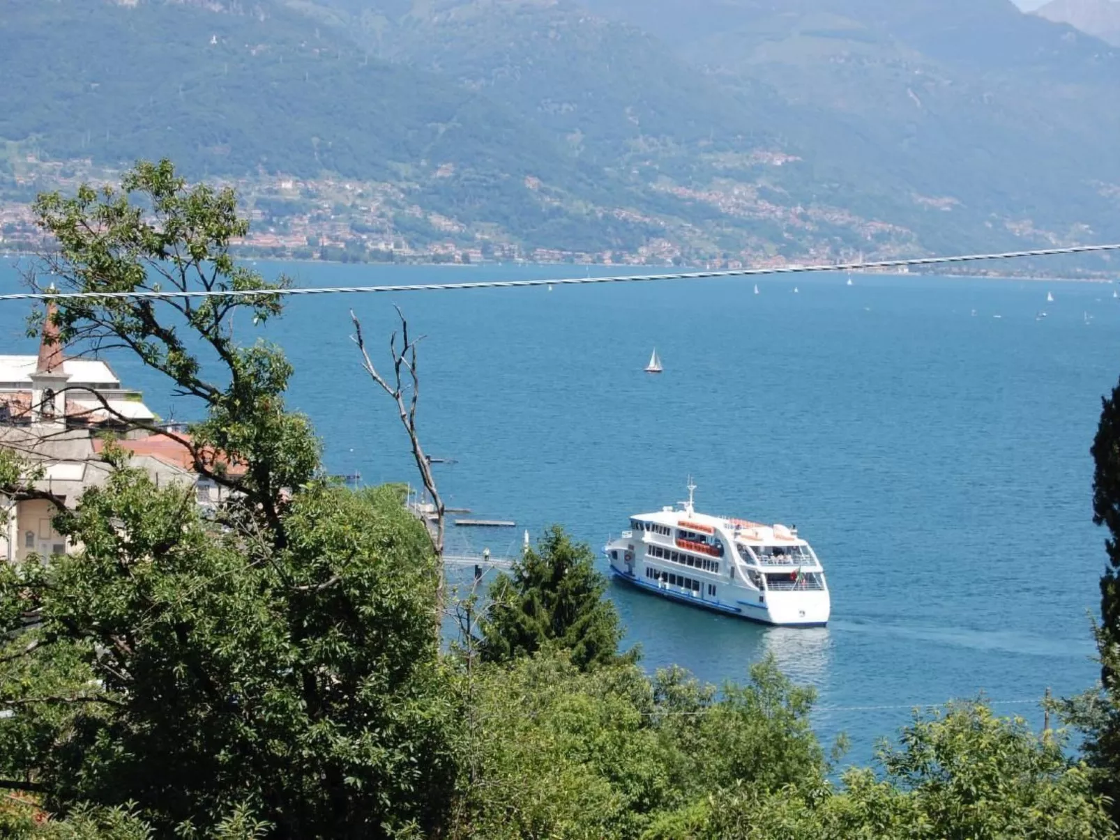 Wohnung Annetta mit Sicht auf See und Berge 75 m²-Image-tags.info