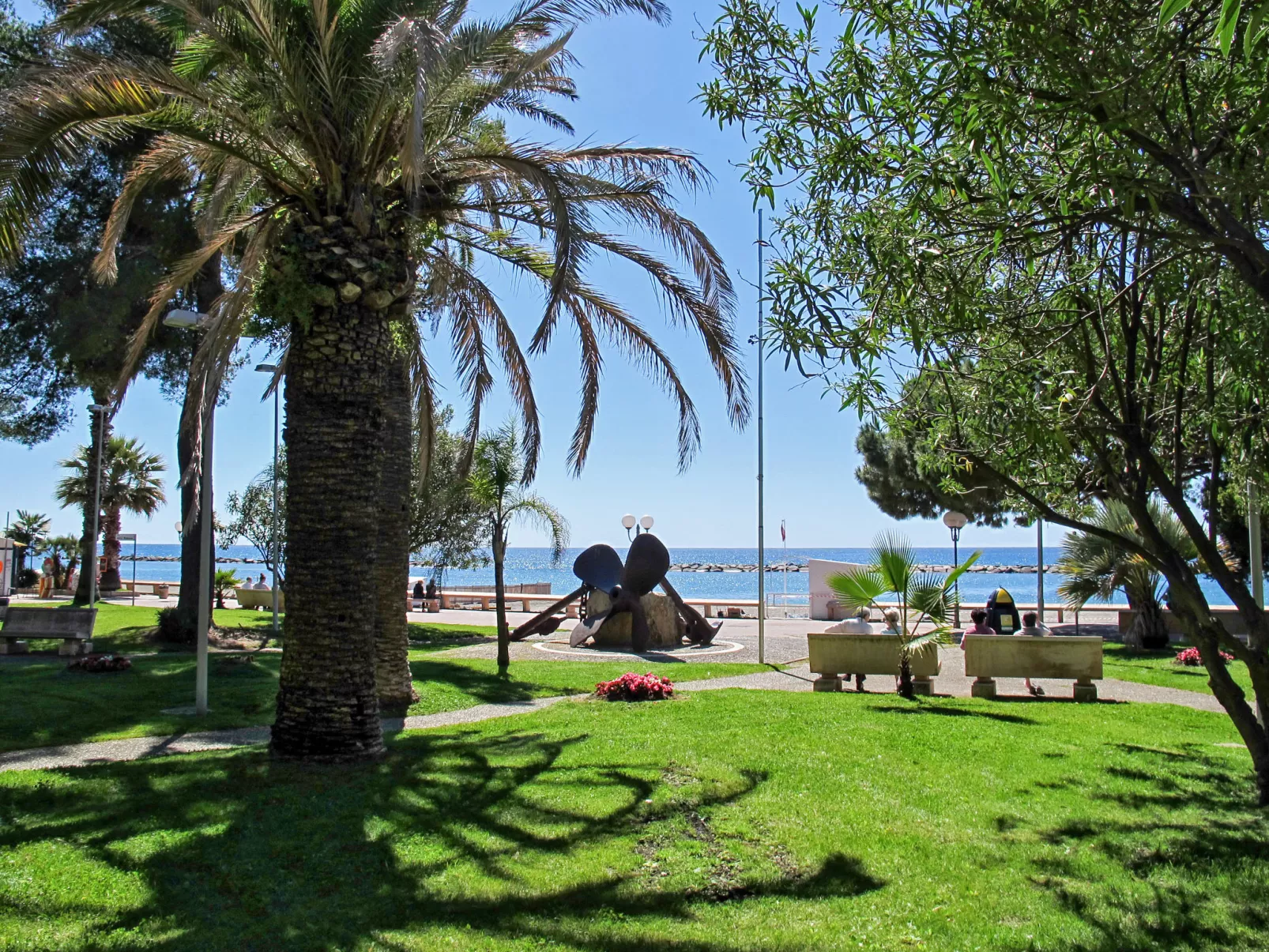 Angenehme Wohnung in San Bartolomeo Al Mare-Omgeving