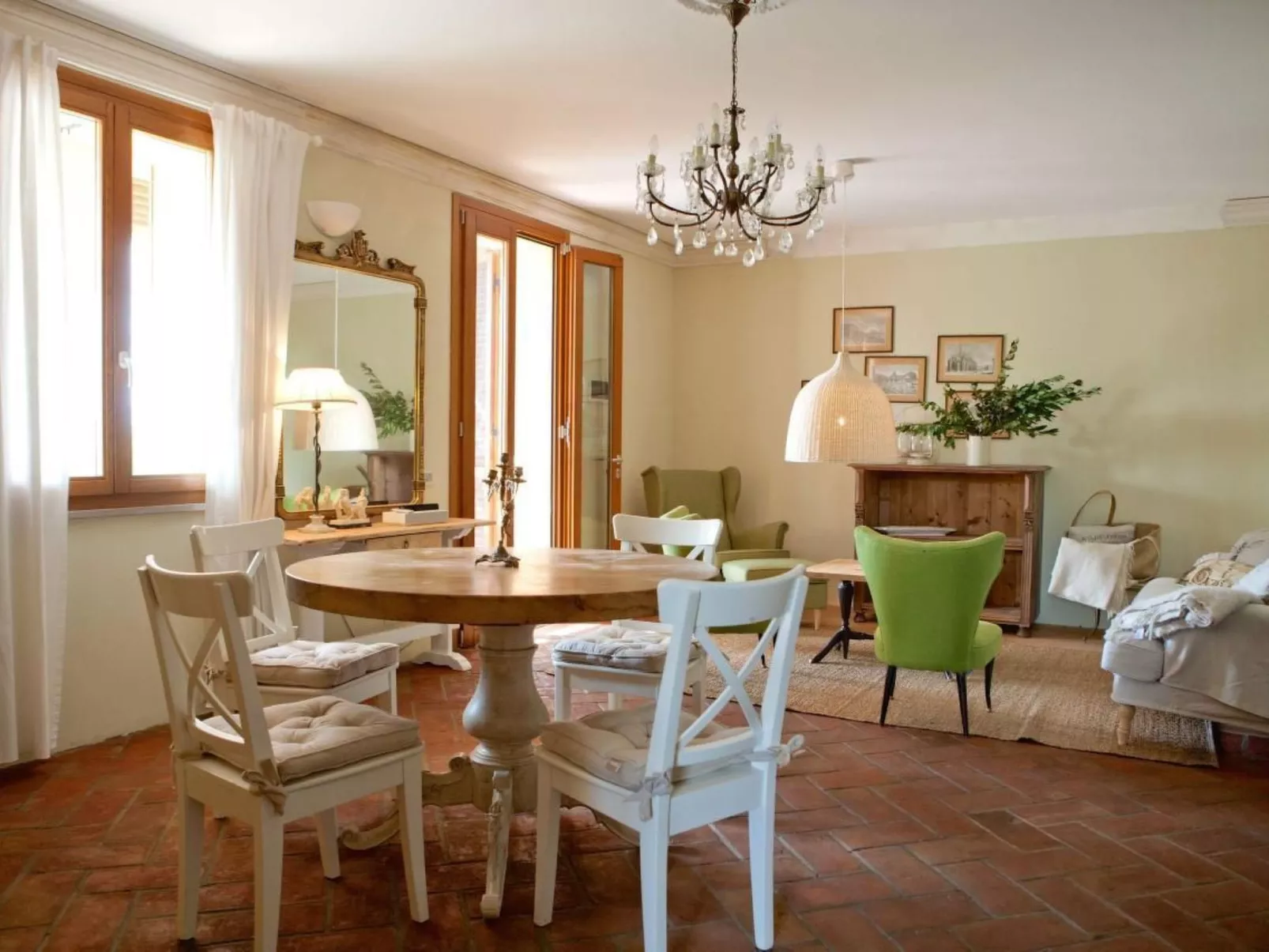 "Villa Famiglia" mit Pool-Binnen