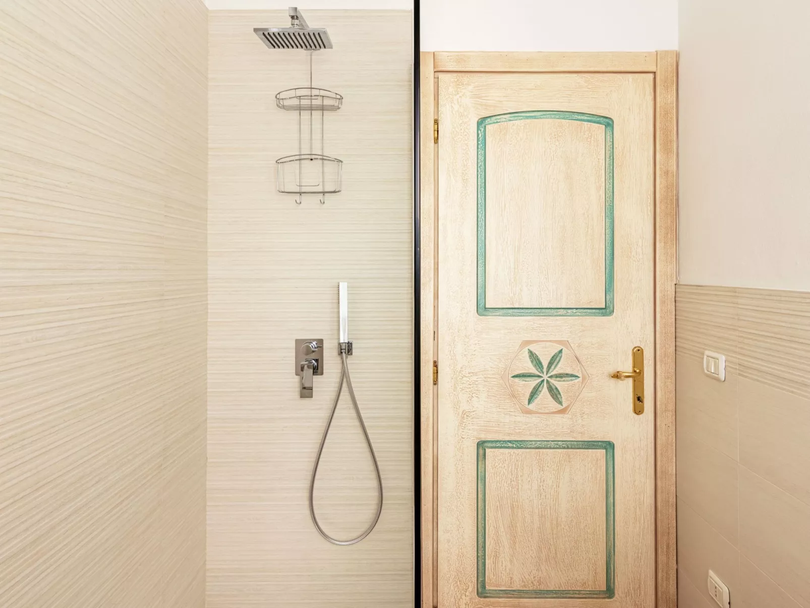 Chicke Pentawohnung-Binnen