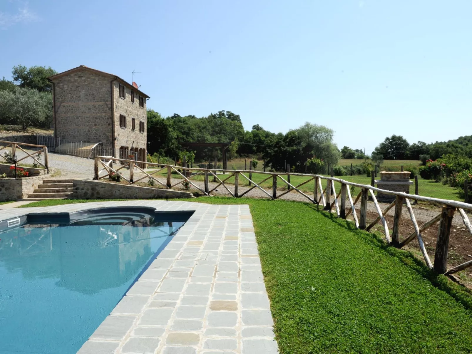 "Poggio del Fabbro-Image-tags.info