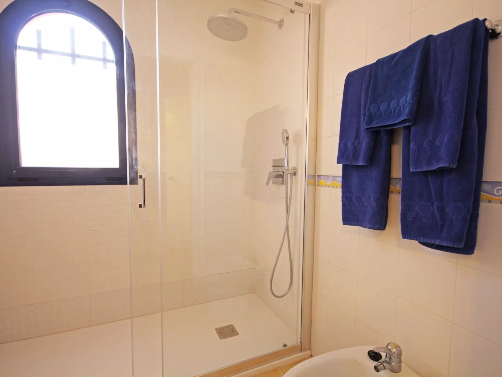 Wunderschönes Ferienhaus im Süden von Gran Canaria mit Garten und gemeinschaftl-Binnen