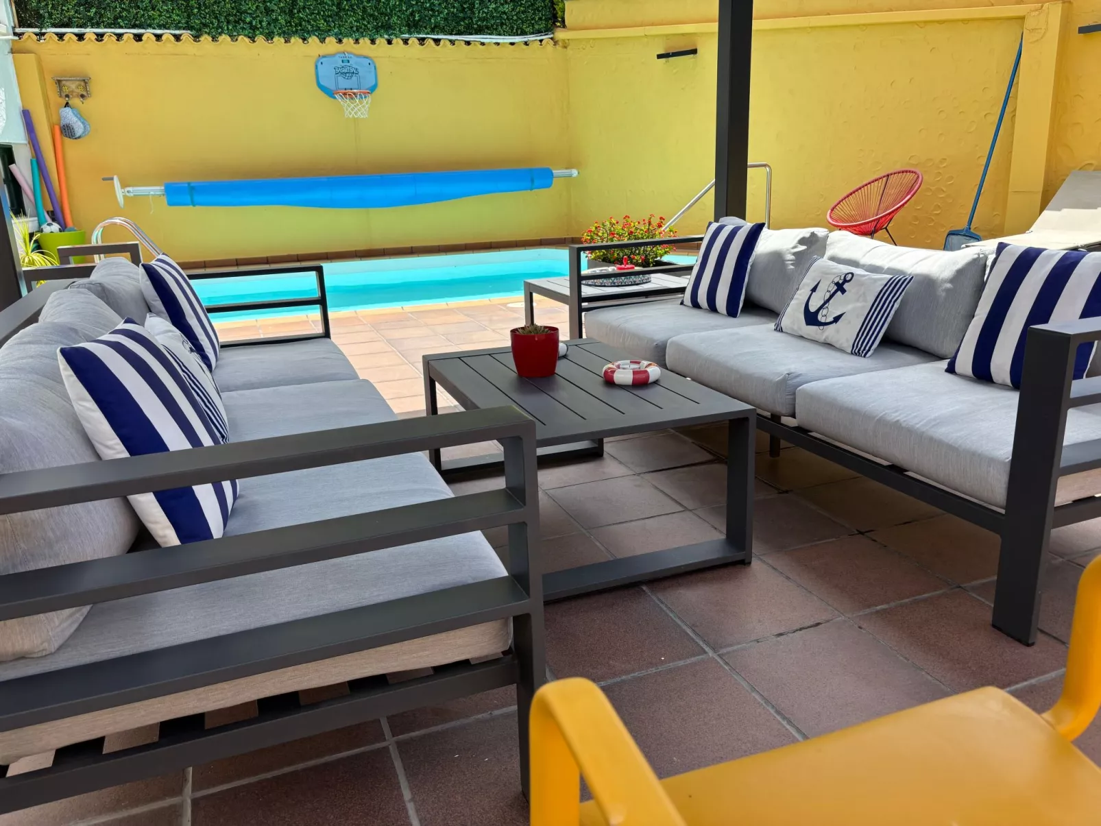 Haus mit beheiztem Schwimmbad, Berg- und Meerbli-Binnen