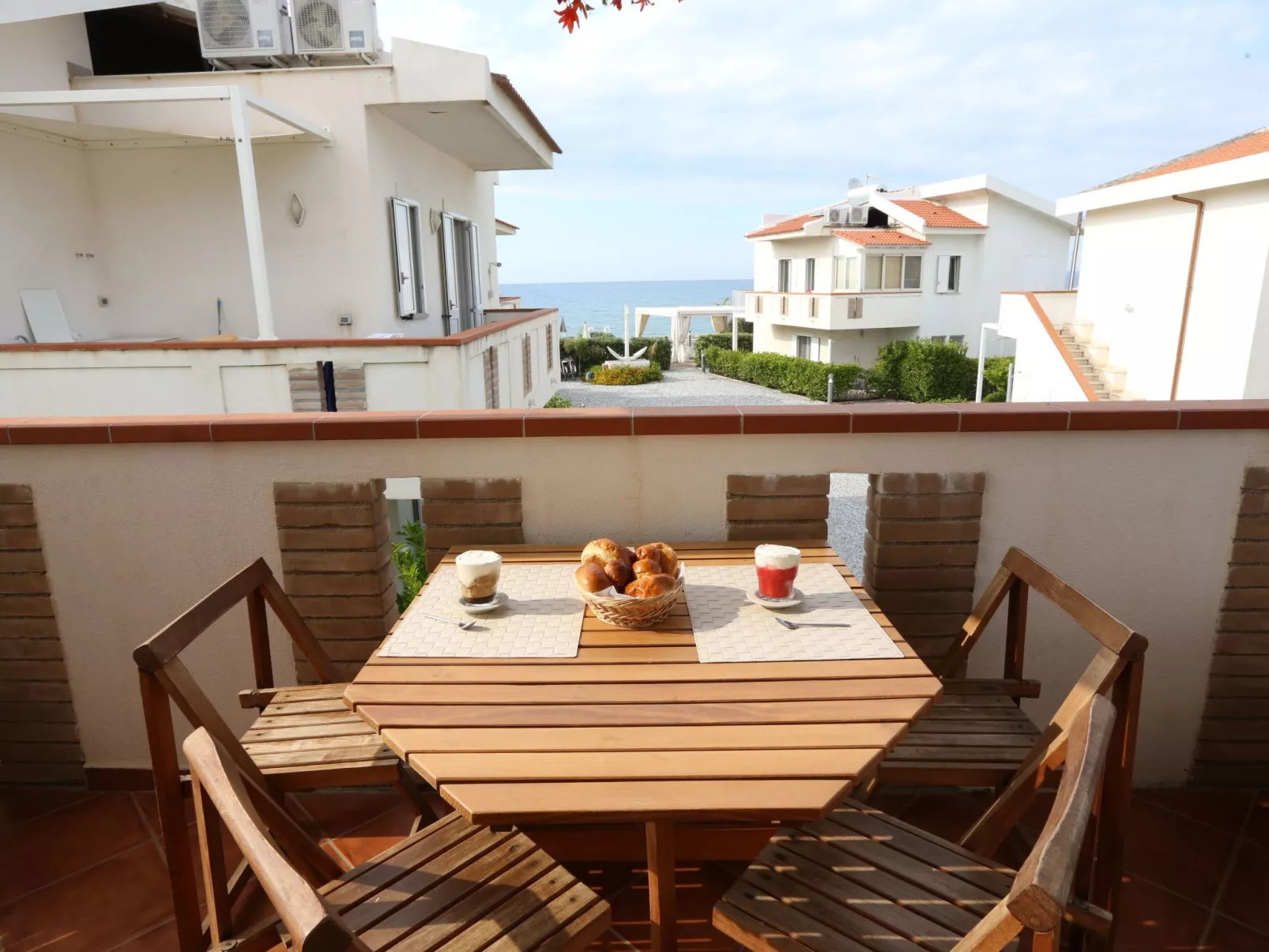 Appartement in Marchesana mit Großer Terrasse-Image-tags.info