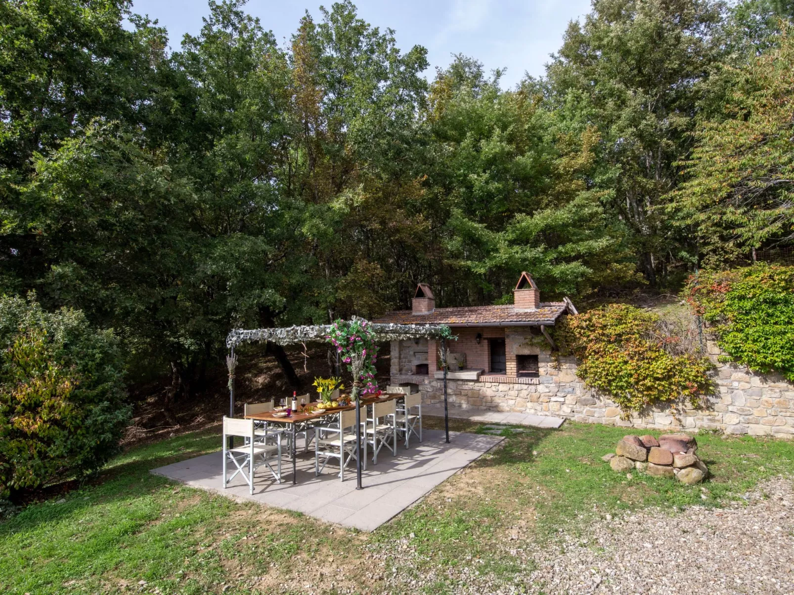 Villa Pruneto mit Pool in den Hügeln der Toskana-Buiten