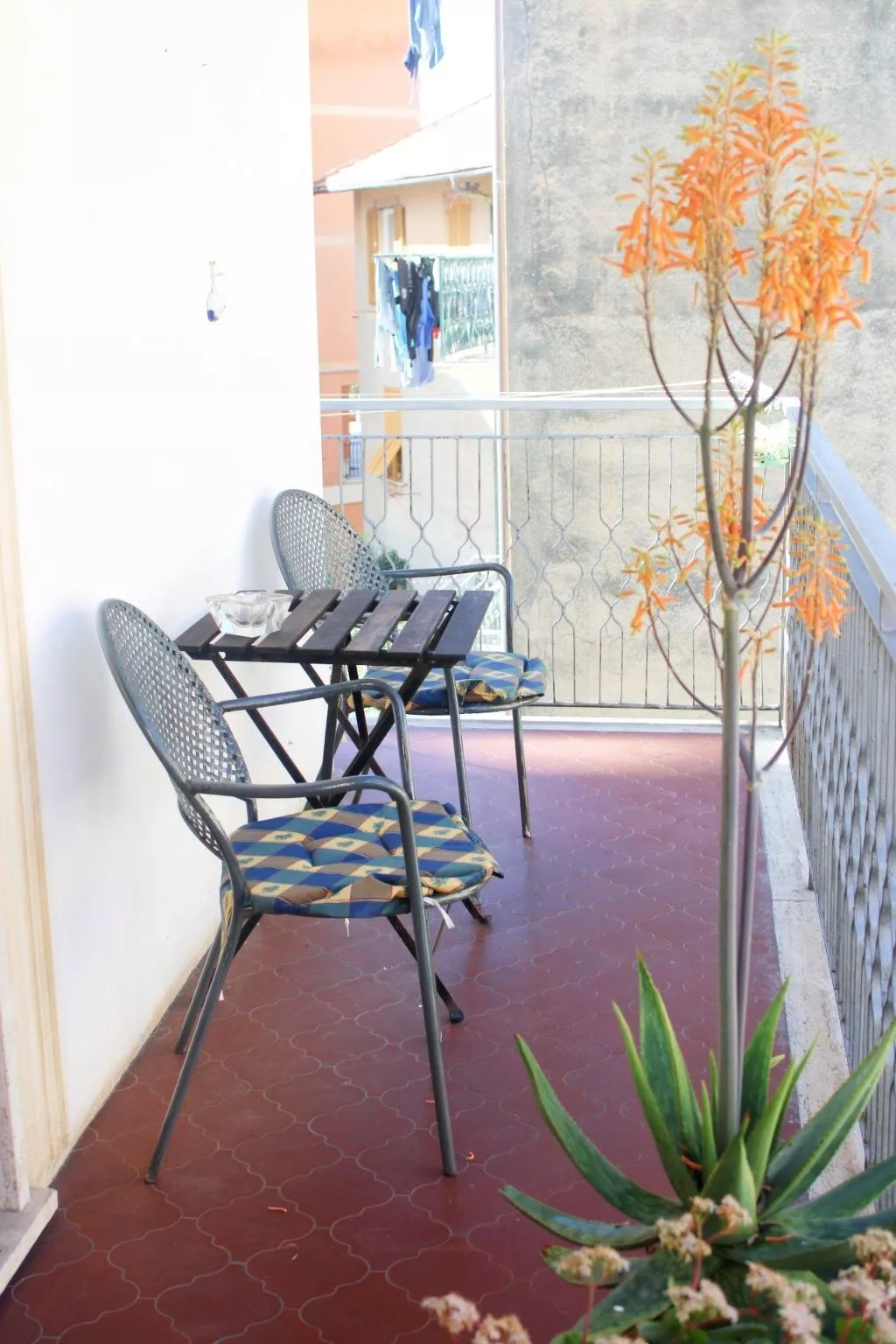 Sehr zentral mit Parkmöglichkeit-Binnen