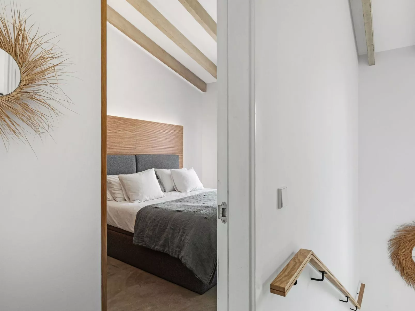 Luxuriöse Villa mit beheiztem Pool für 8 Personen-Binnen