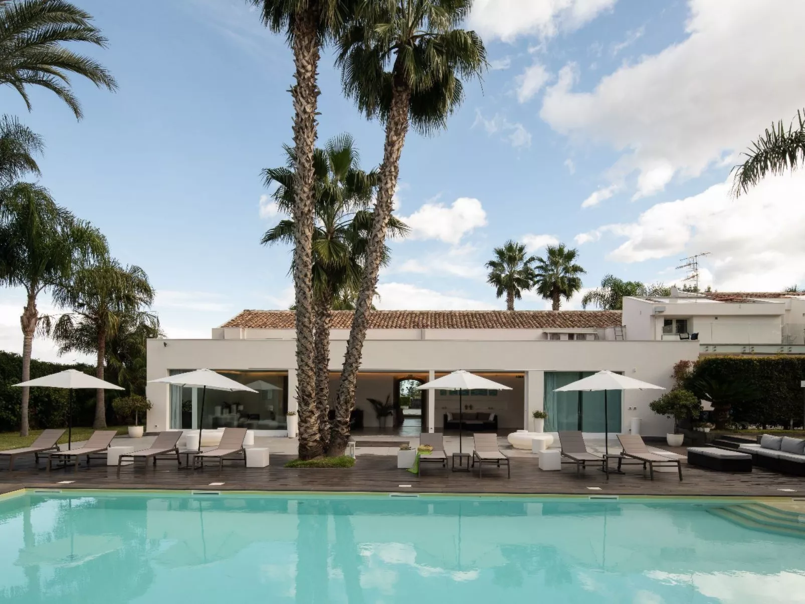 Villa Carlino Holiday-Buiten