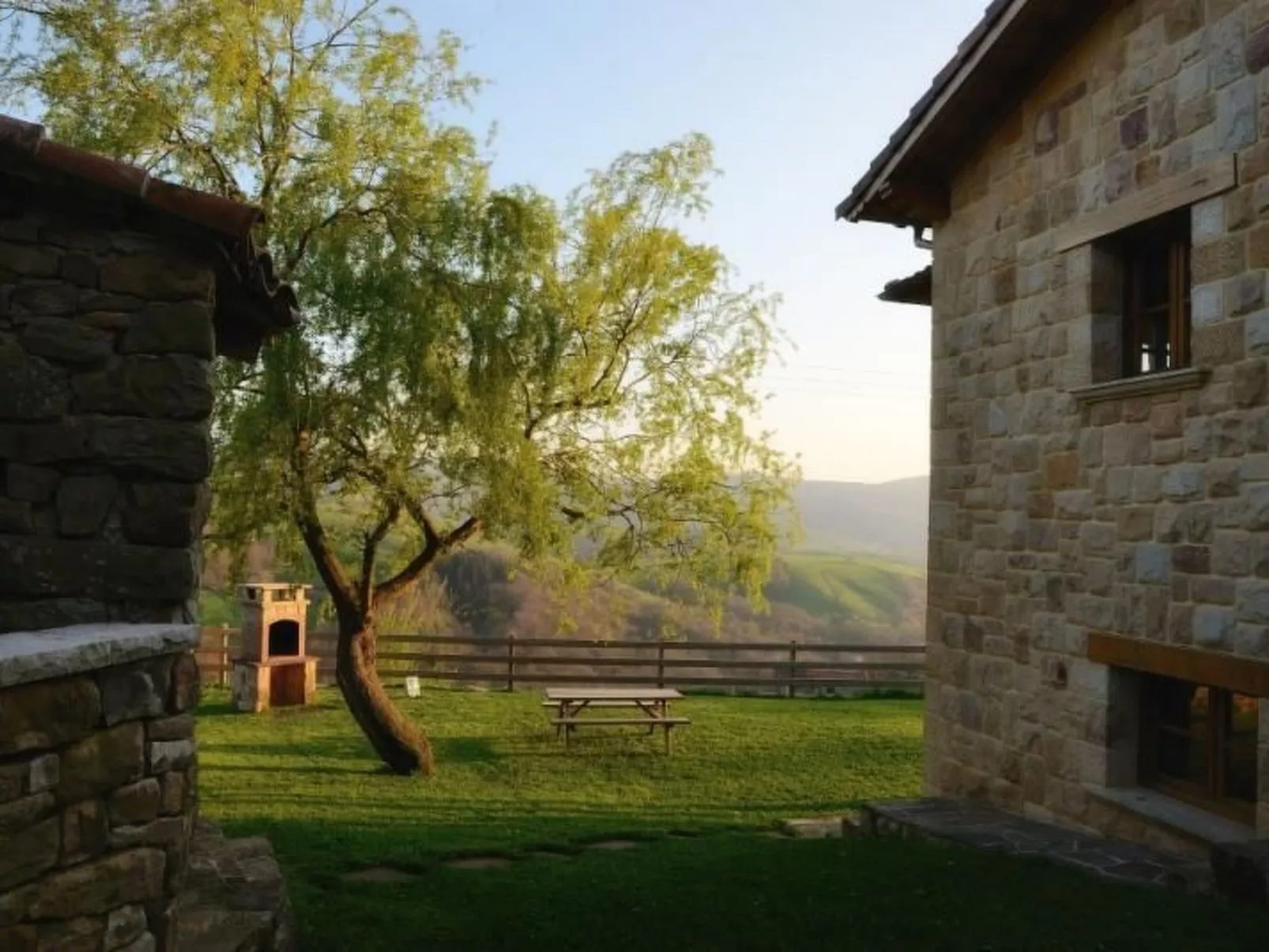 Fachwerkhaus mit Garten - Image-tags.info