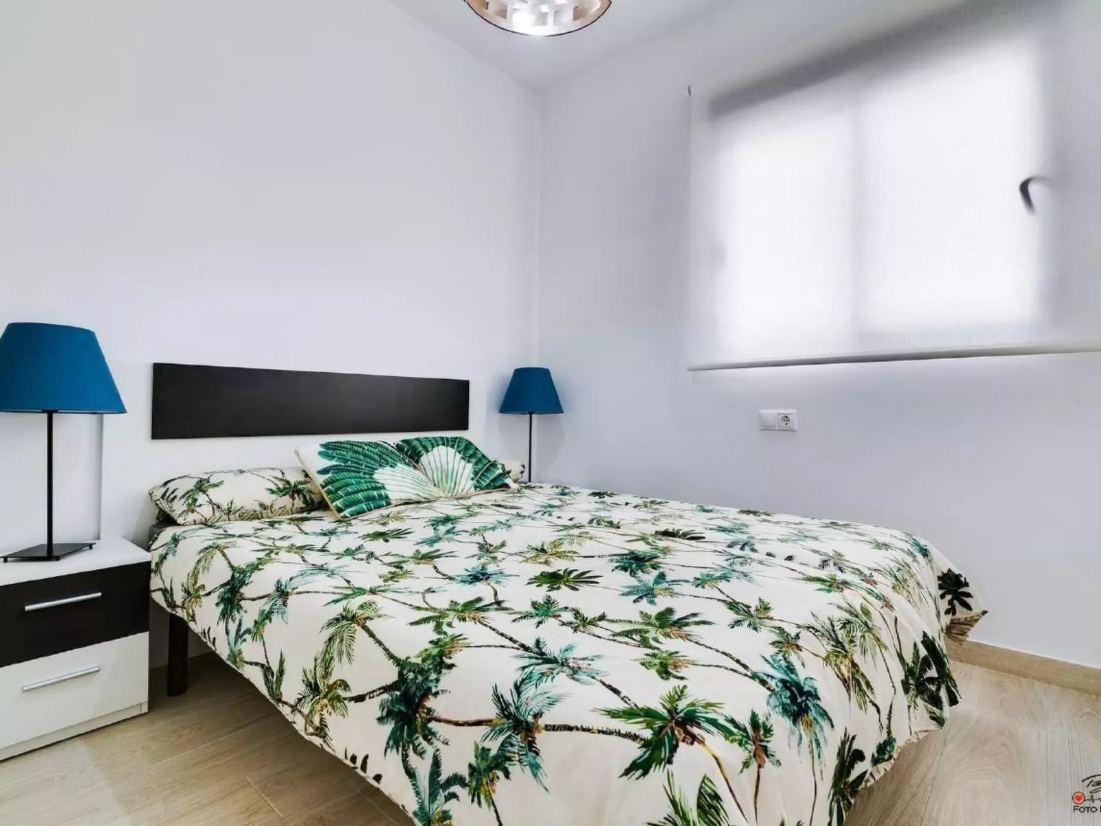 "Pinada Beach" mit Schwimmbad-Image-tags.info