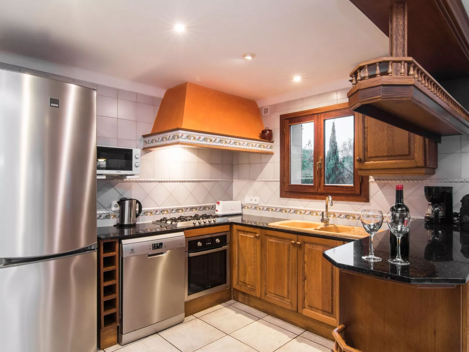 Sa Tanca nova mit Schwimmbad-Binnen