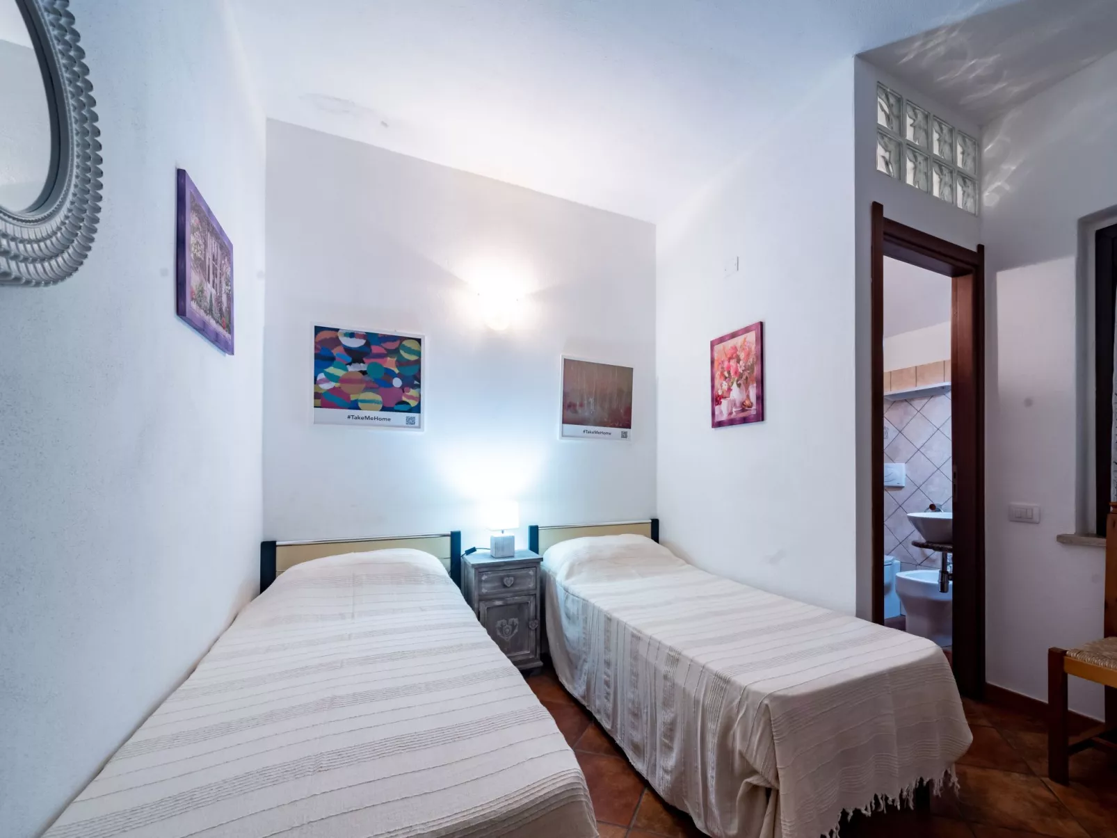 Haus in Costa Rei mit Terrasse, Garten und Grill-Binnen