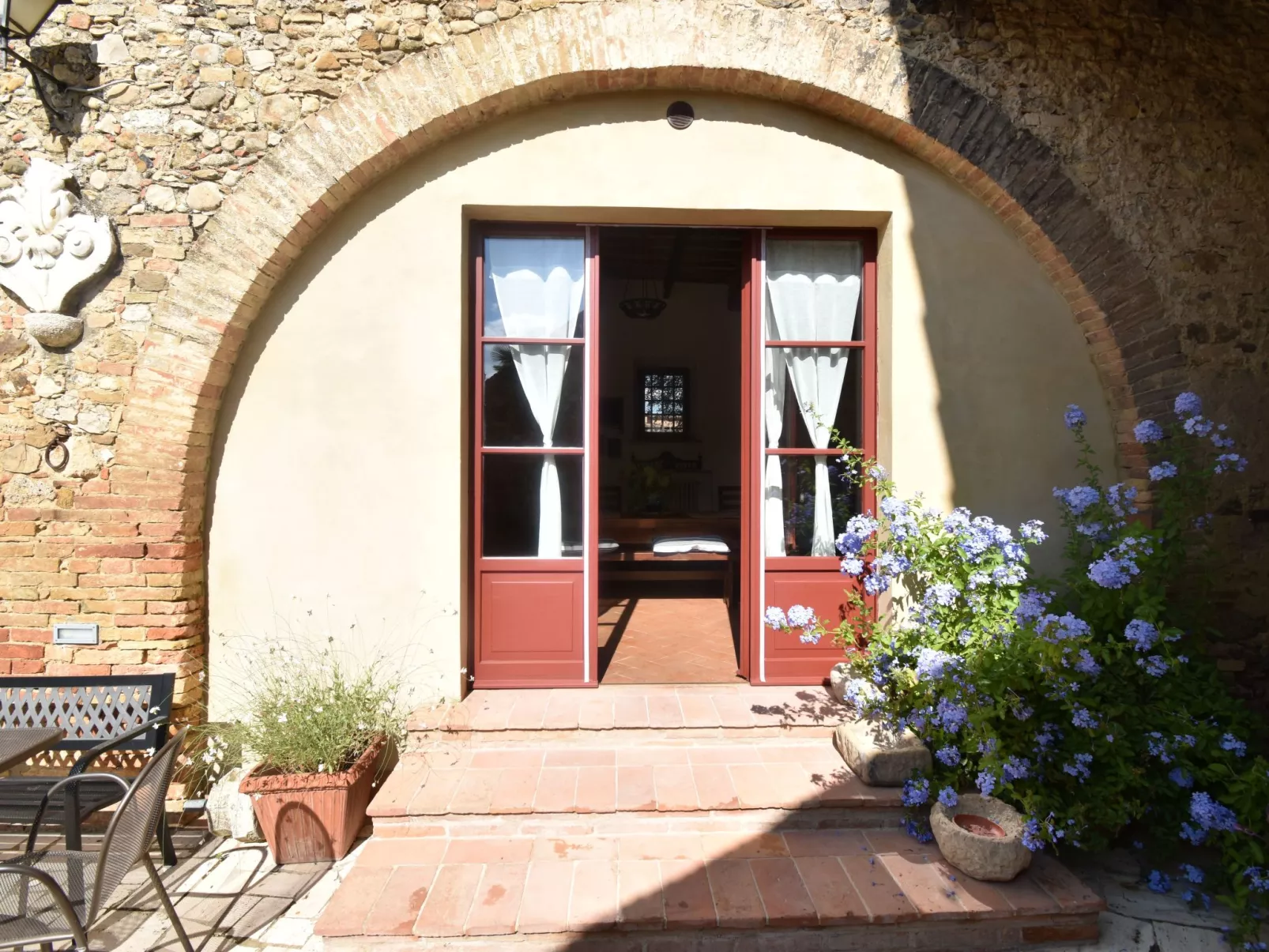 Wohnung in Bauernhaus mit großem Garten, Schwimmbad-Buiten