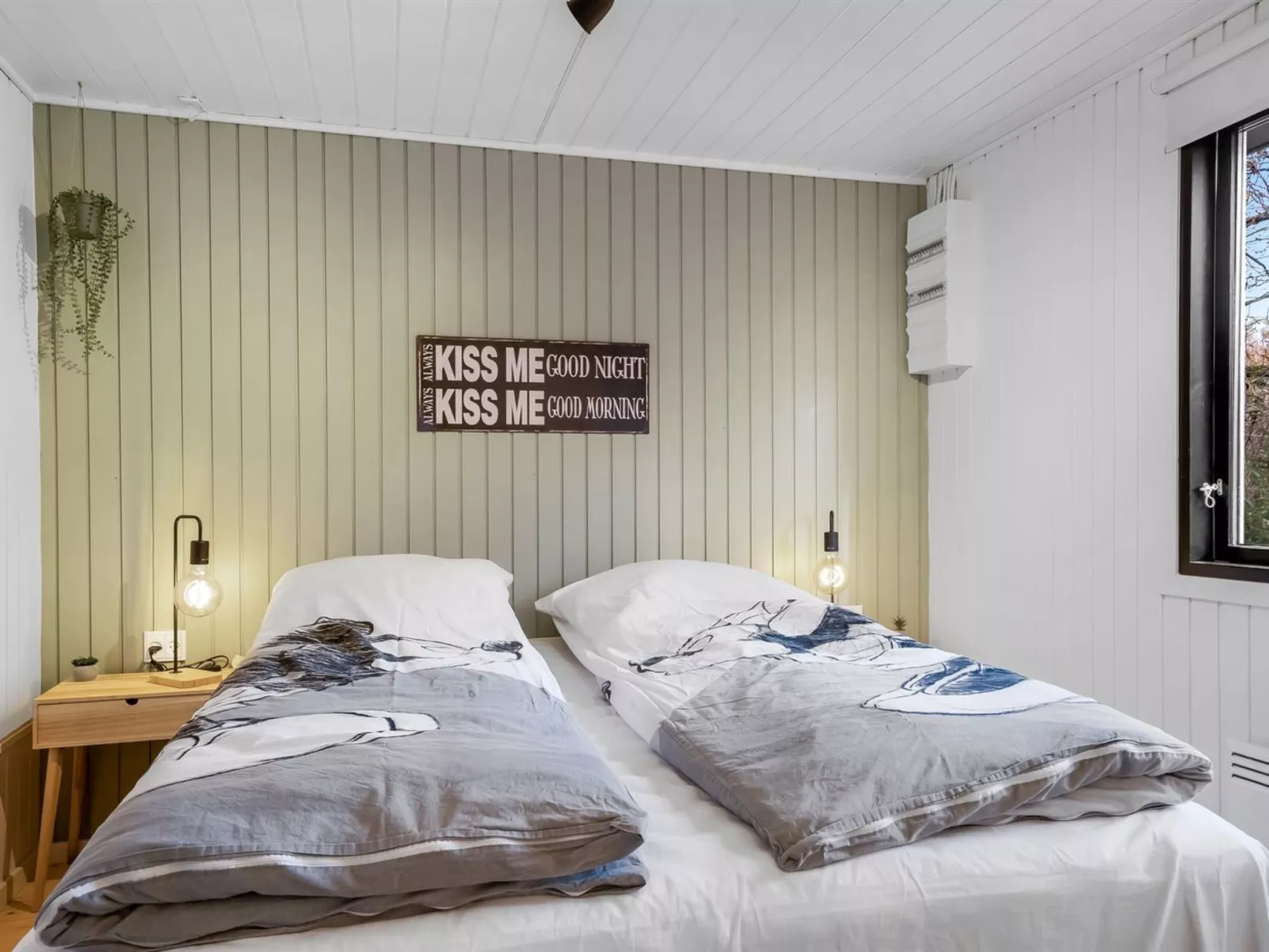 "Dreng" -  from the sea-Binnen