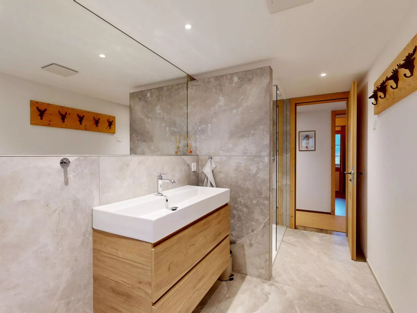 Chalet Wieseli-Binnen