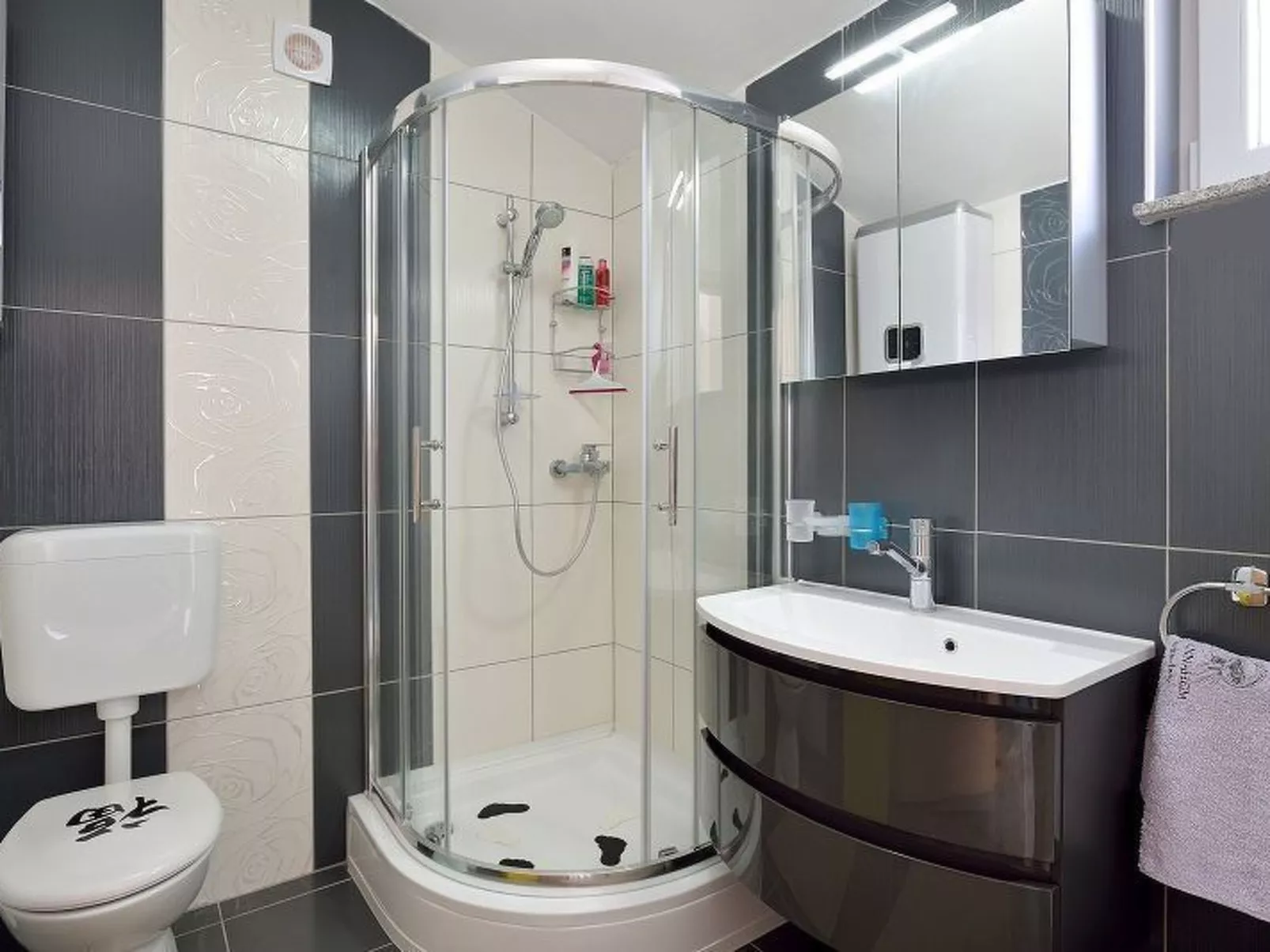 Ferienvilla "Posesi Dujak"-Binnen