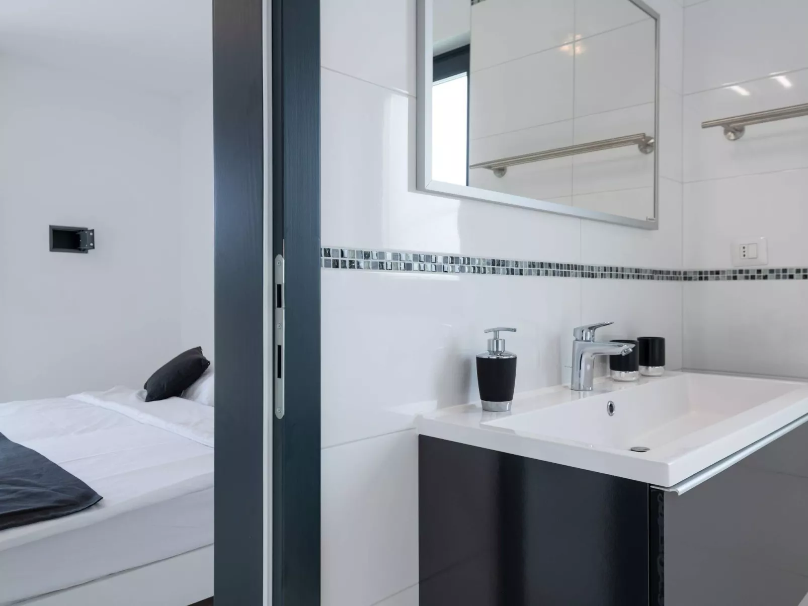 Villa Elodie-Image-tags.info