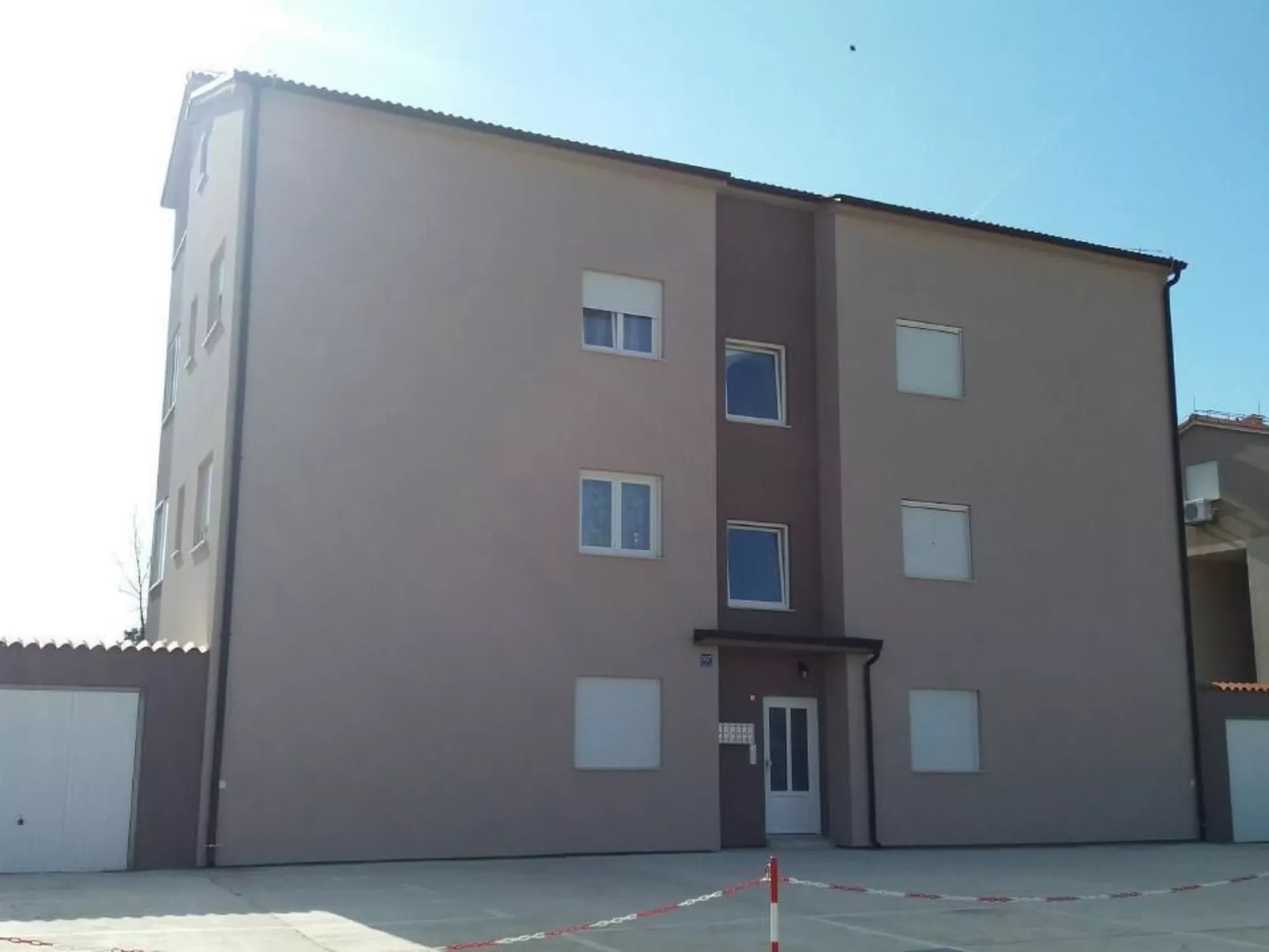 In Medulin mit Privatparkplatz-Buiten