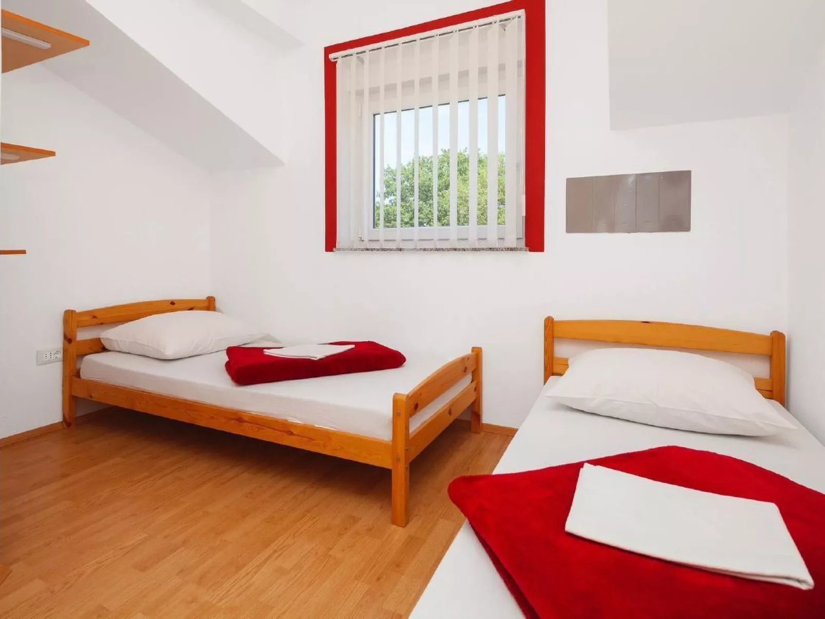 Moderne Ferienwohnung mit jacuzzi-Binnen