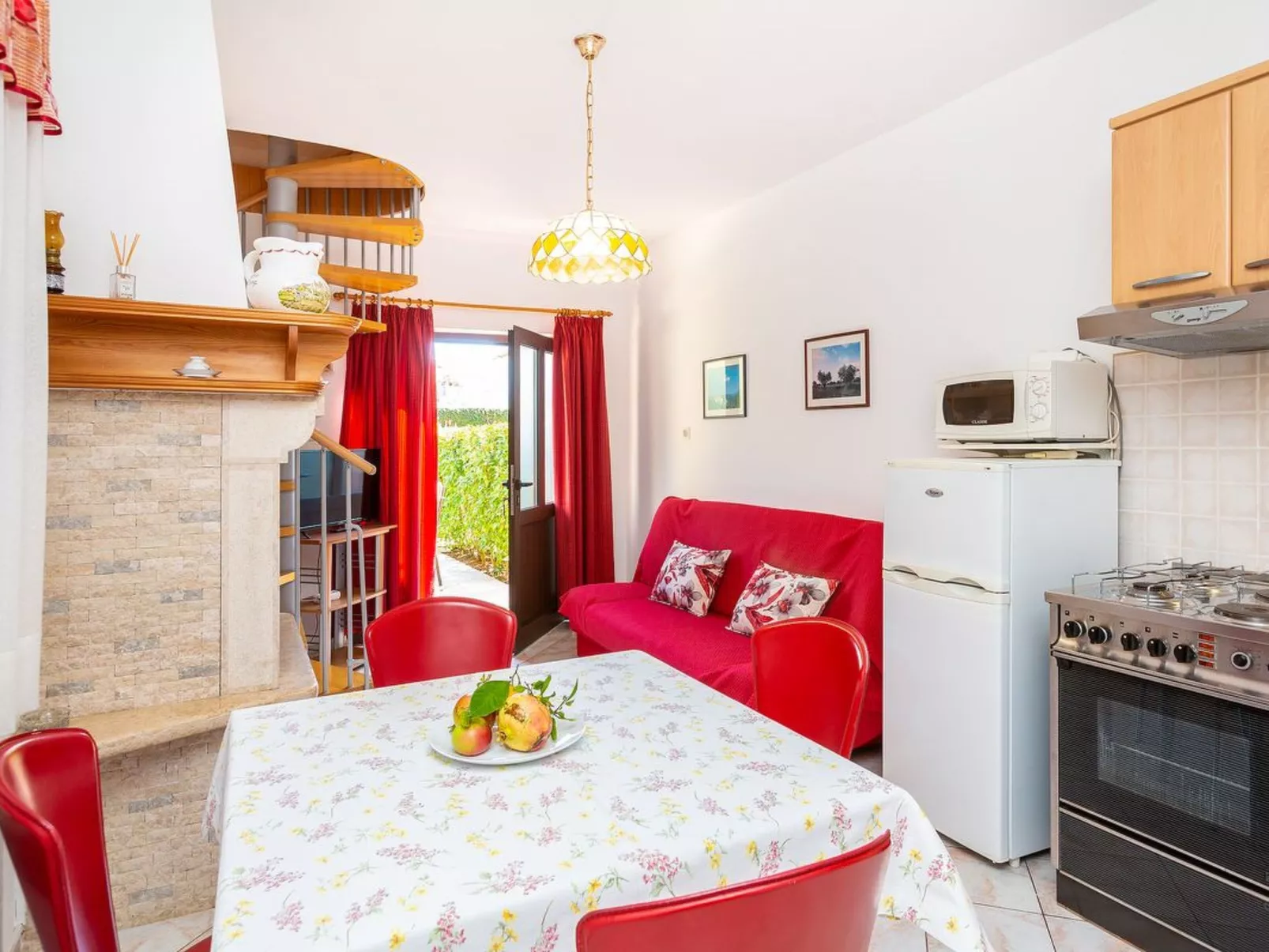 Wohnung "Maretic Mali" mit Terrasse-Image-tags.info