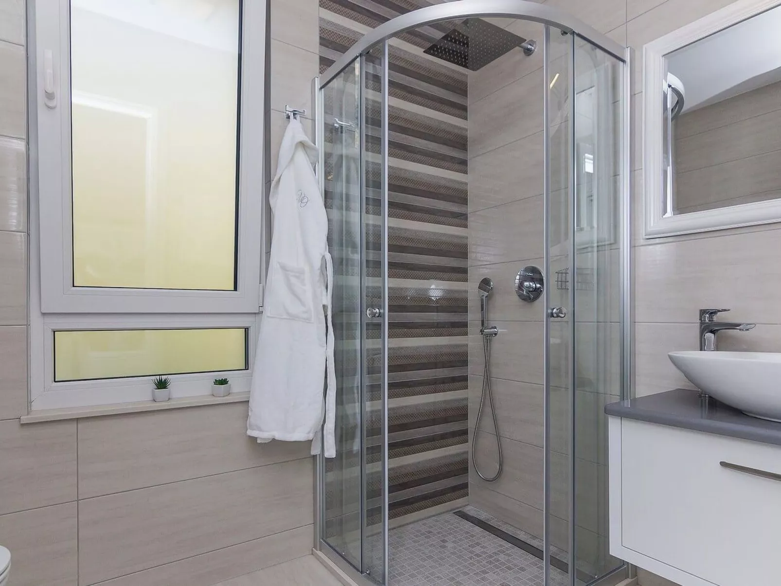 Villa Oscar mit Pool-Binnen