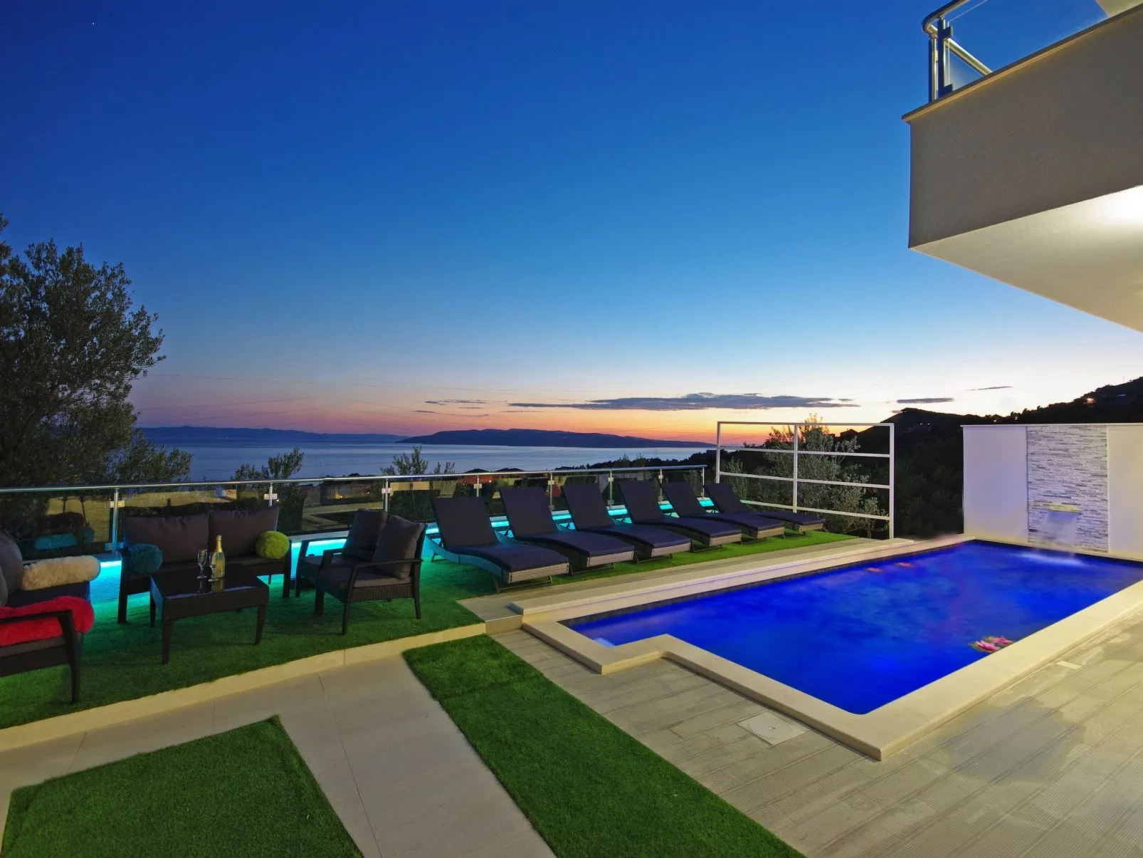 In Makarska mit Privatem Pool-Buiten