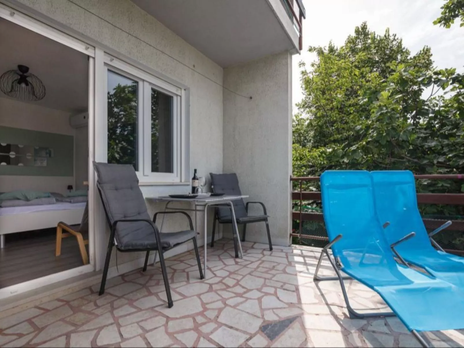 Charmante Wohnung in Crikvenica für 2 Personen-Buiten