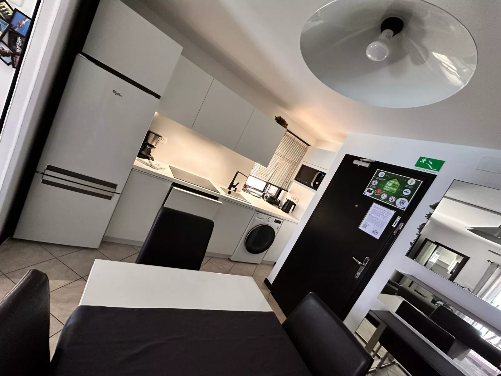 Baska Fiorino Wohnung-Binnen