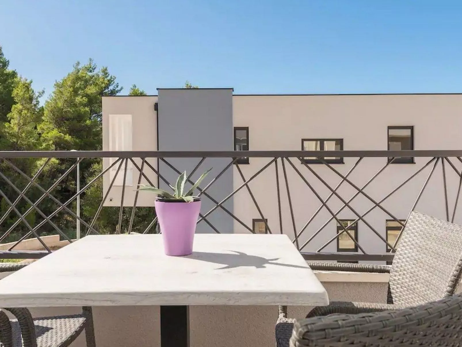 Villa Barisimo Ferienwohnung 2 für 6 Personen 2.-Buiten